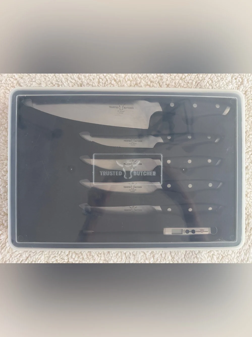 Trusted Butcher 6-Piece Knife Set with Storage Case - NWOT
